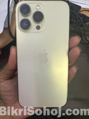 Apple iPhone 14 Pro Max . (Used)